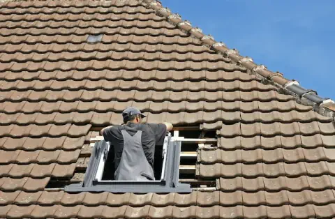 Pose de velux - Héricourt-en-Caux